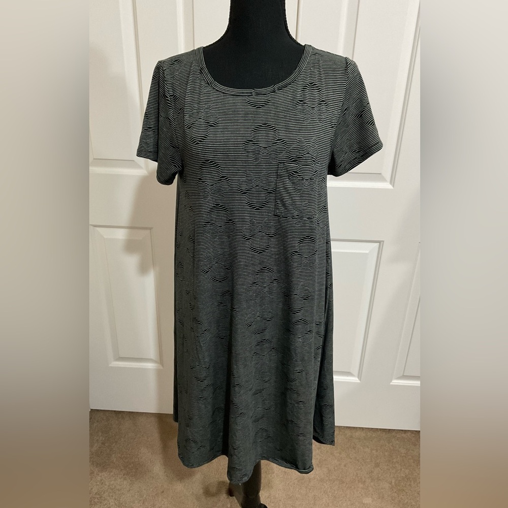LuLaRoe S Striped Black and Gray Disney accented Carly Dress